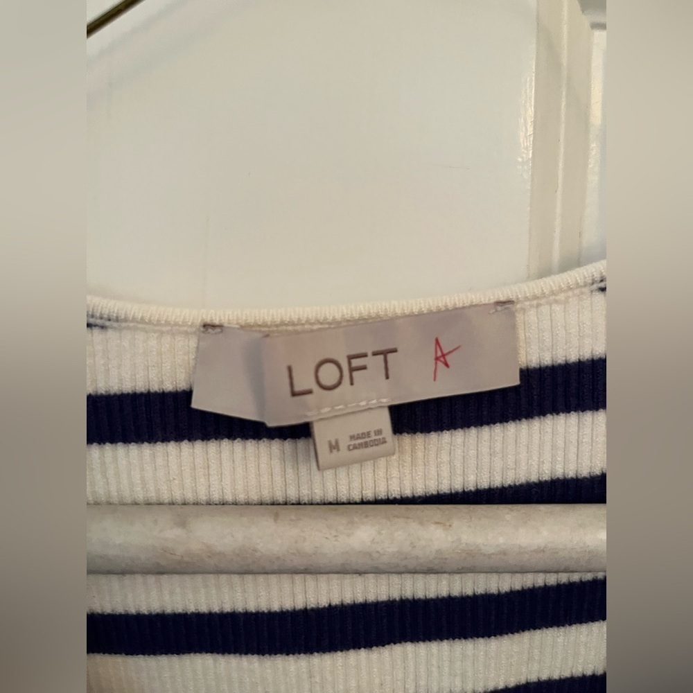 LOFT Ribbed V-Neck Tank - Picture 3 of 5